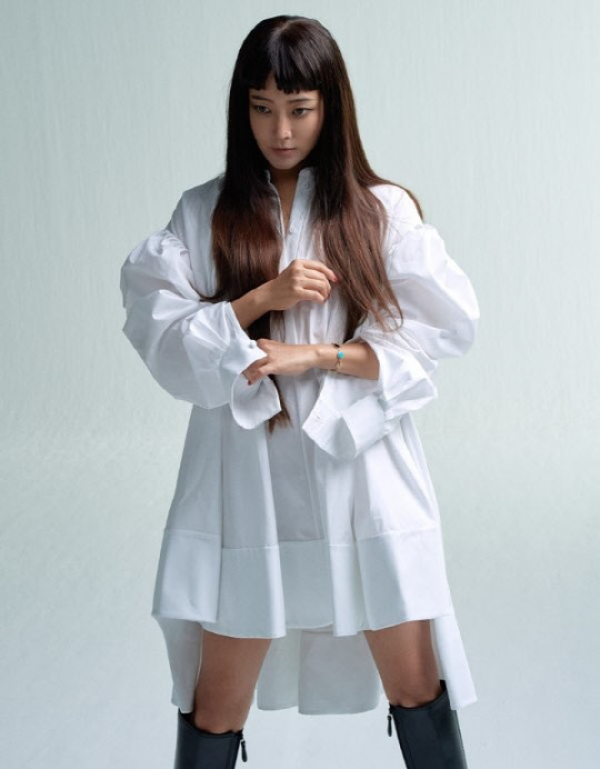 김희선 B컷    보그 코리아 제공